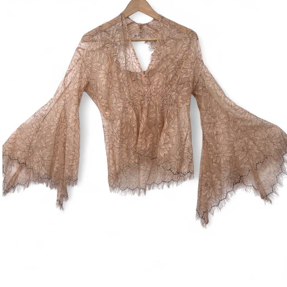 | 0 XS | ALICE MCCALL "love myself" lace floral blouse Feminine Top Bell Sleeve - Picture 3 of 6